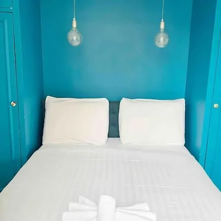 Cozy Flat, Sentier, 2 Guests Lejlighed